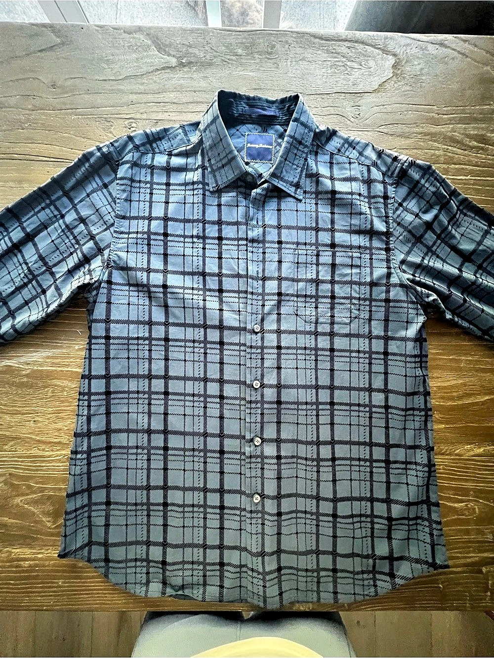 Tommy Bahama Plaid Button Down in Gray & Black Size Large